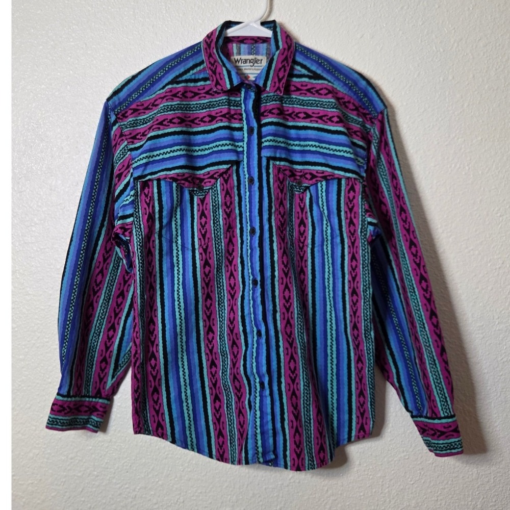 Vintage Wrangler Western Button Up Women's Small Aztec Stripe Rodeo Southwestern